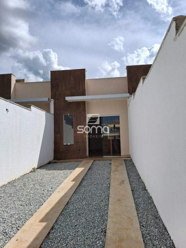 Casa Geminada à venda no Cachoeira: