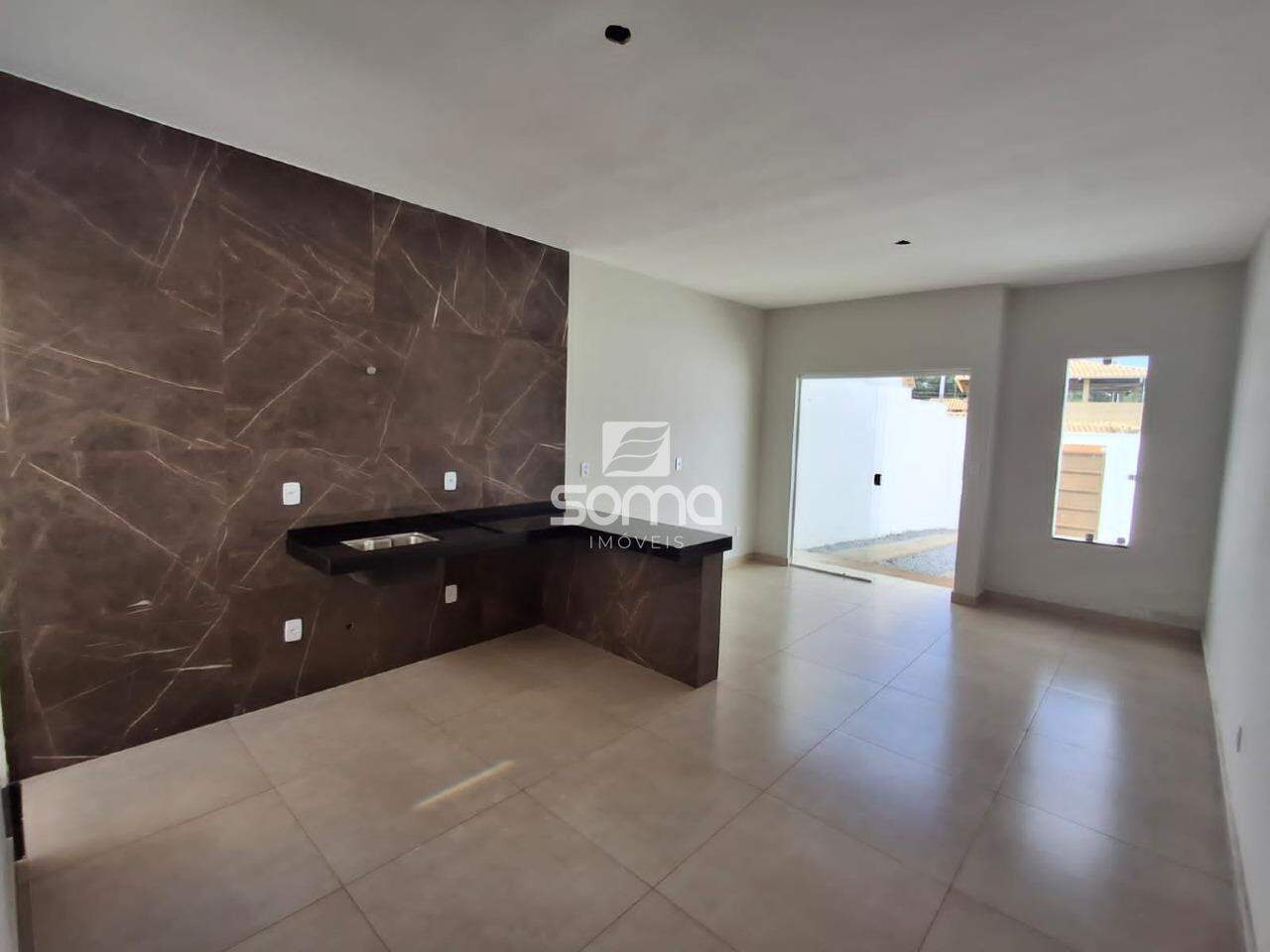 Casa Geminada à venda no Cachoeira: