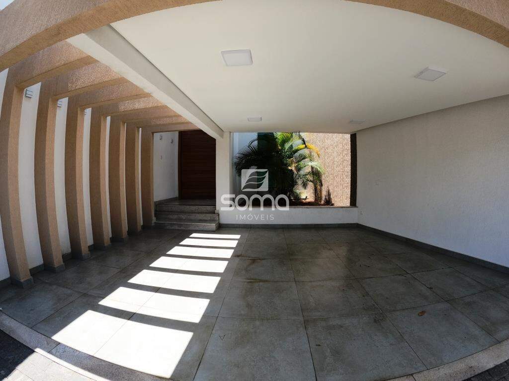 Casa para aluguel no Rosa dos Ventos: 