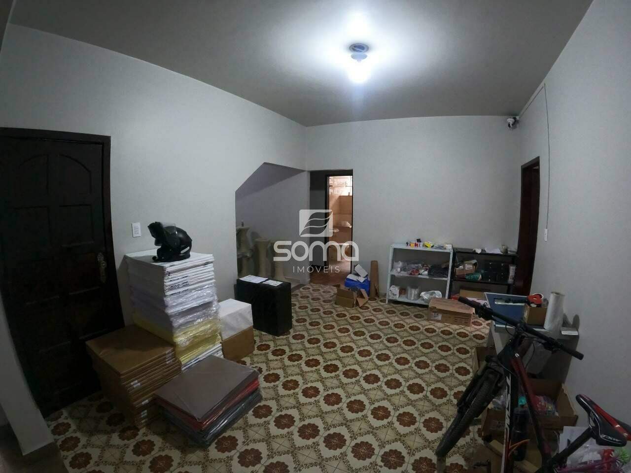 Casa para aluguel no Santo Antônio: 