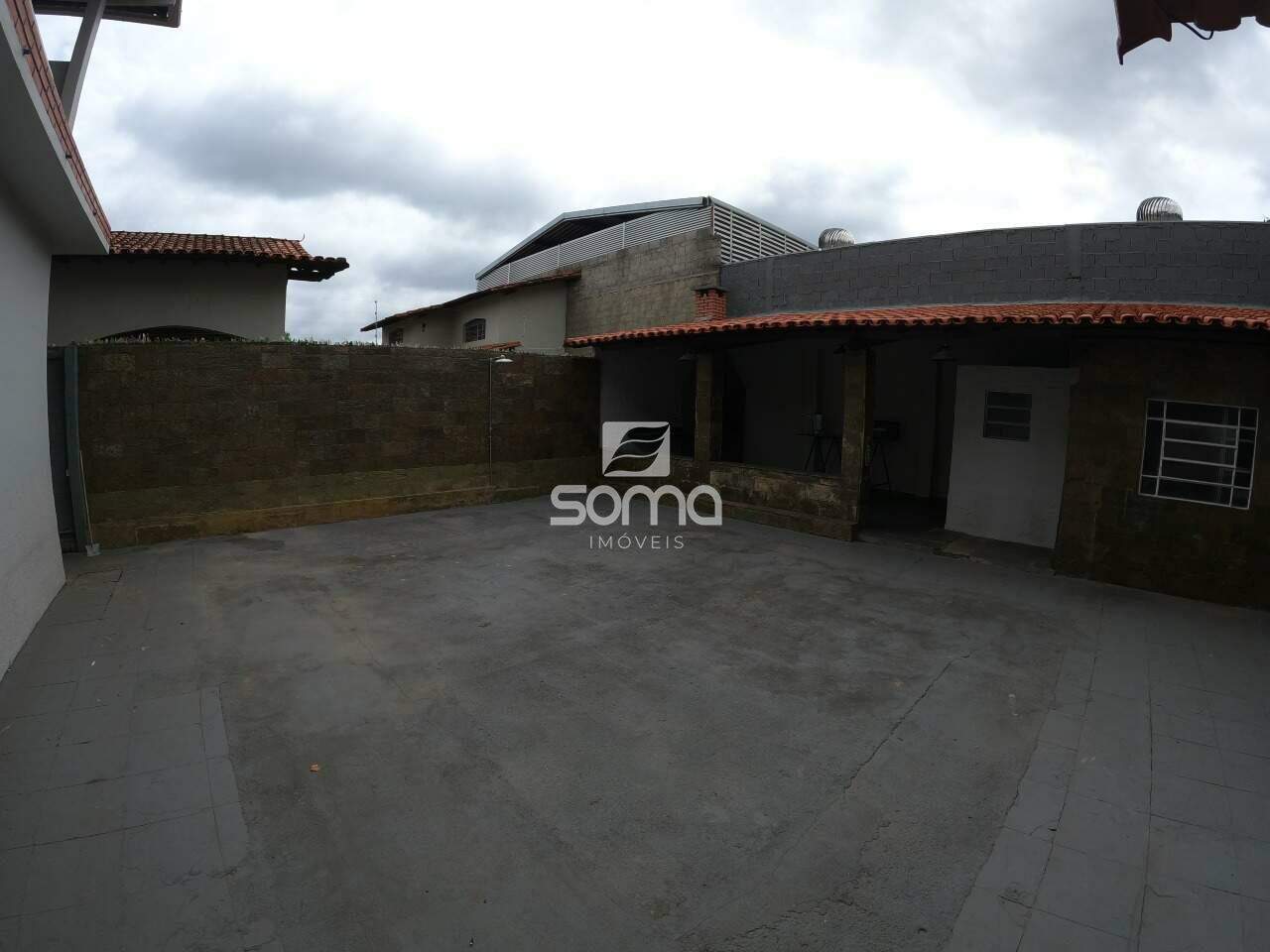 Casa para aluguel no Santo Antônio: 