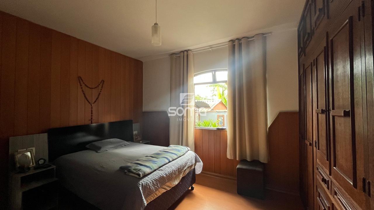 Casa à venda no Célvia: 