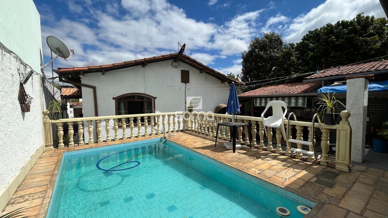 Casa à venda no Célvia: 