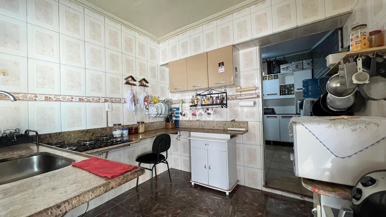 Casa à venda no Célvia: 