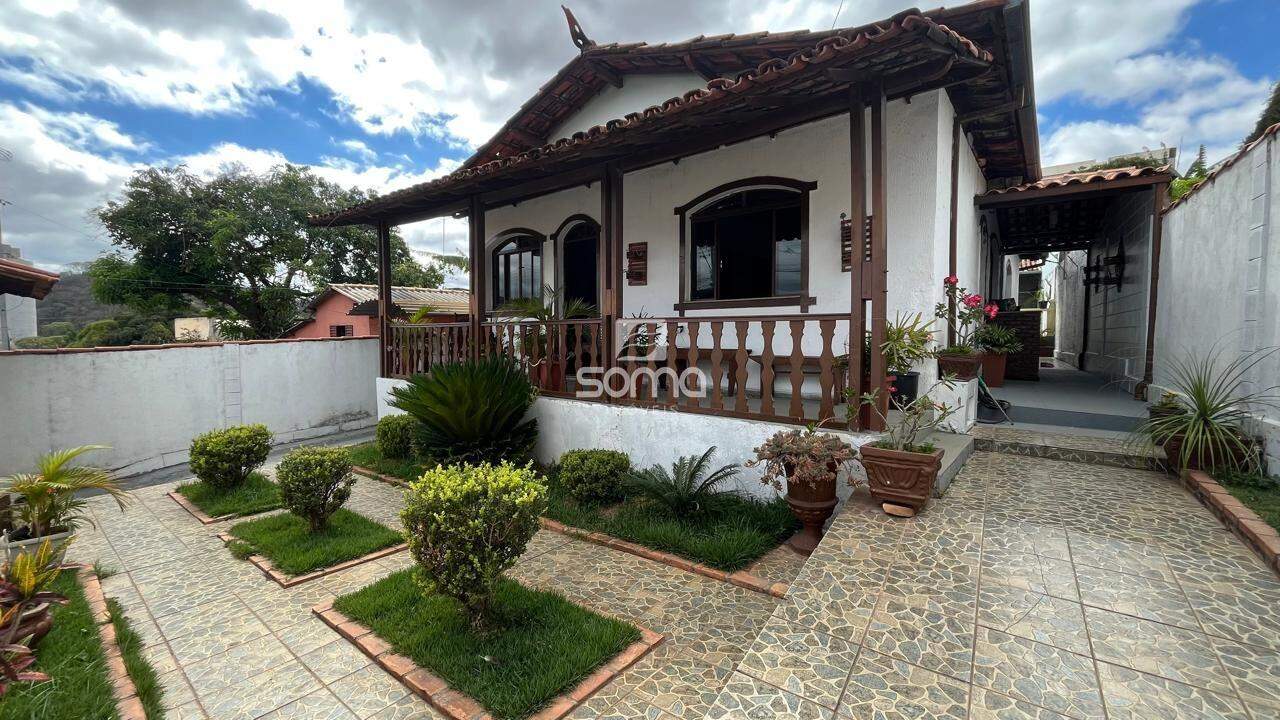 Casa à venda no Célvia: 