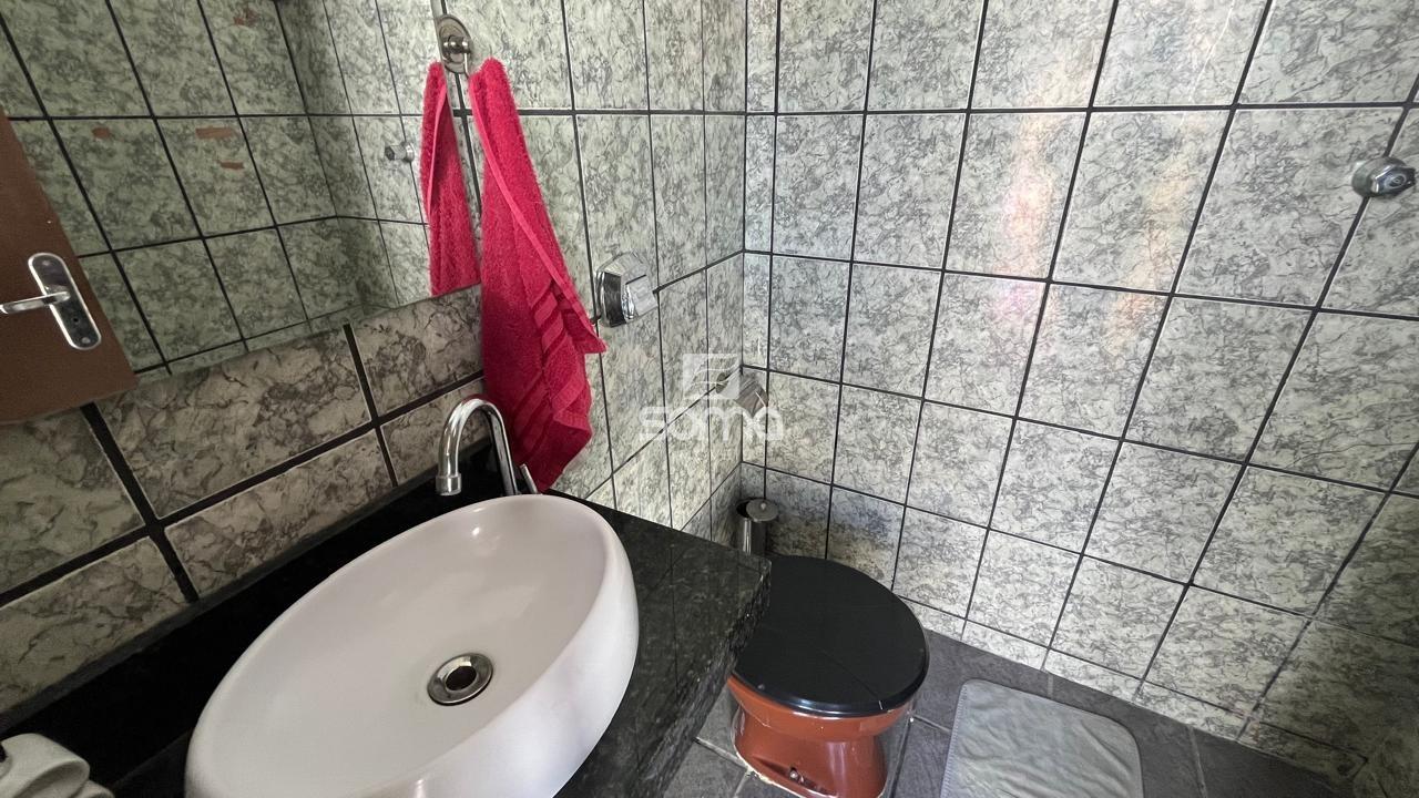 Casa à venda no Célvia: 