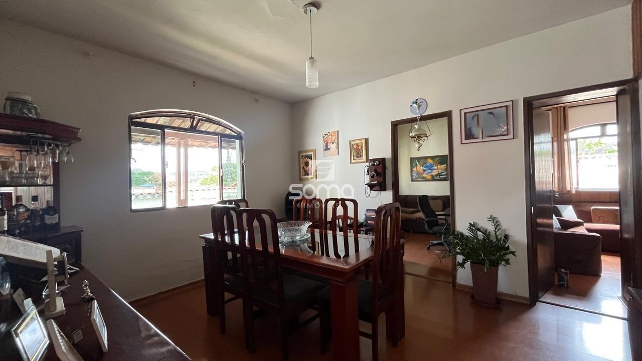 Casa à venda no Célvia: 