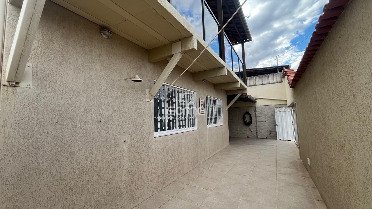 Casa à venda no Dom Pedro I: 