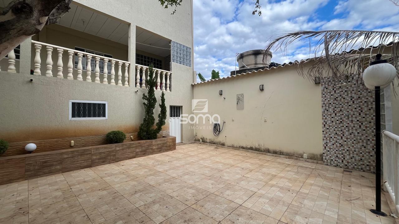 Casa à venda no Dom Pedro I: 