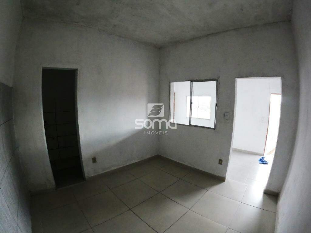 Casa para aluguel no Vale Formoso: