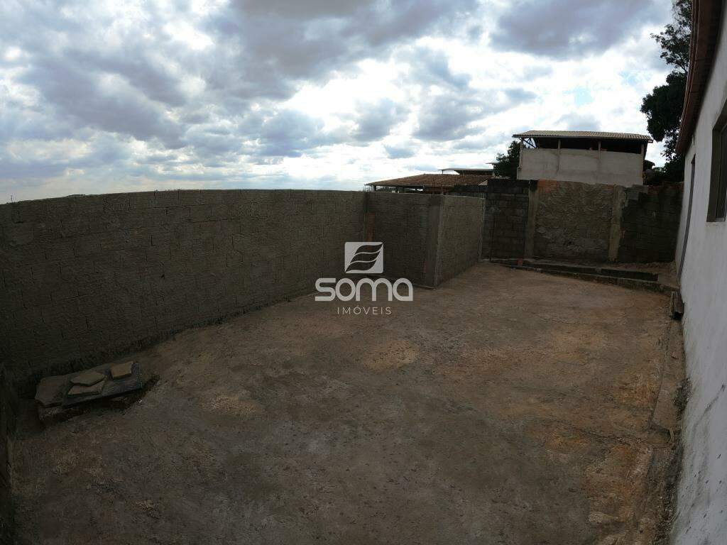 Casa para aluguel no Vale Formoso:
