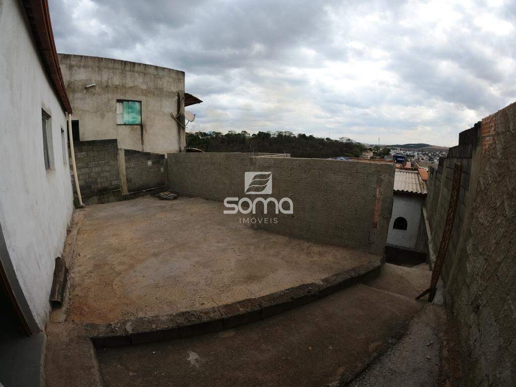 Casa para aluguel no Vale Formoso: