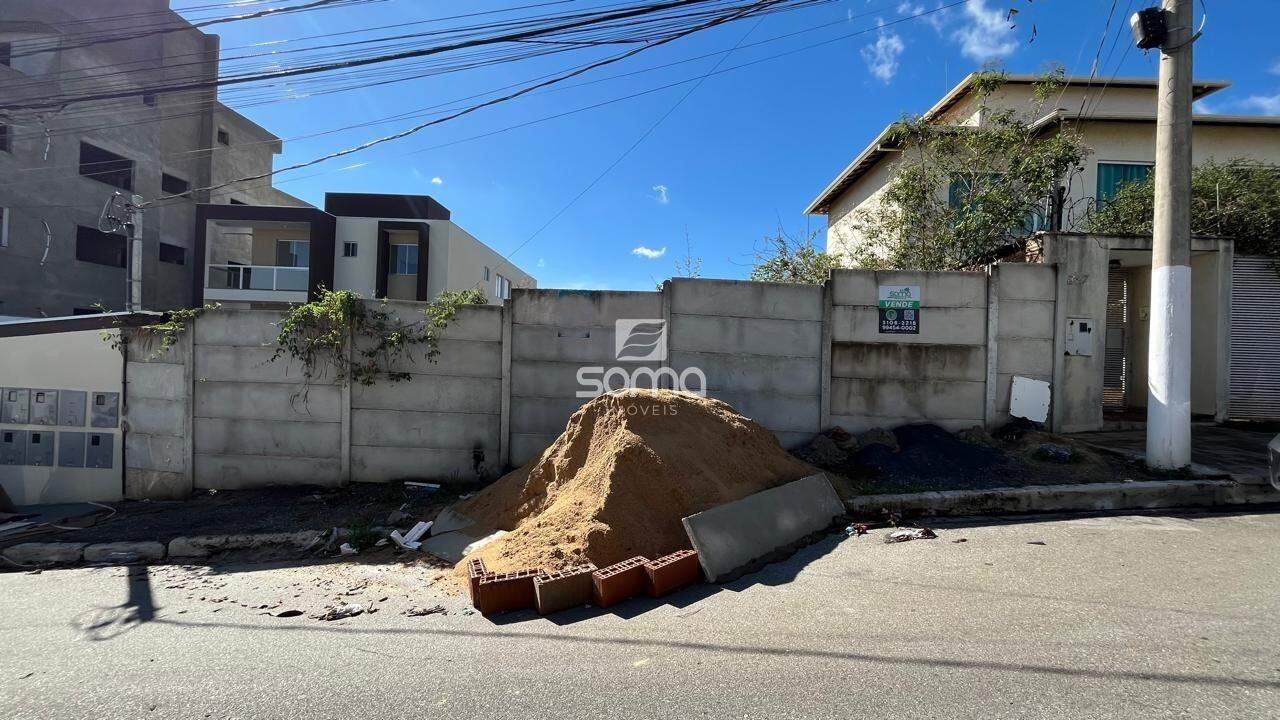 Lote à venda no Názia I: 