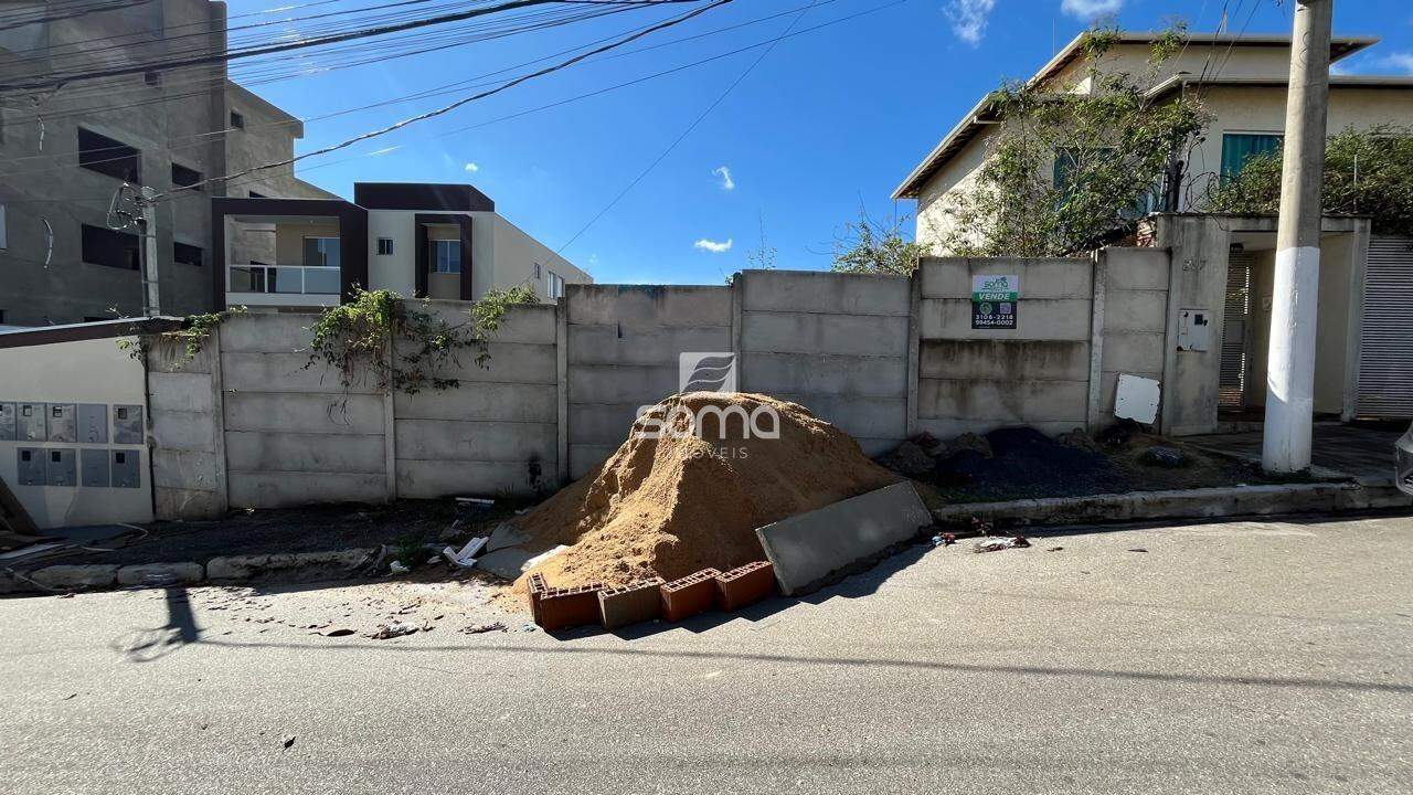 Lote à venda no Názia I: 
