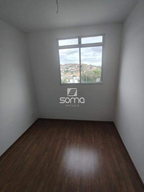 Apartamento à venda no Bernardo de Souza: 