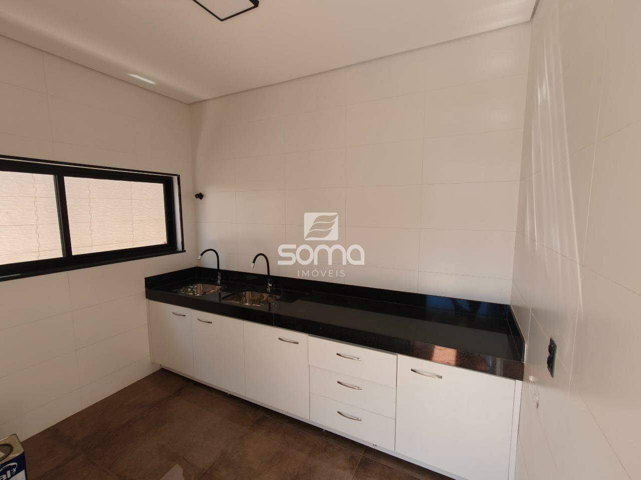 Casa em condomínio à venda no Condomínio Gran Park: 