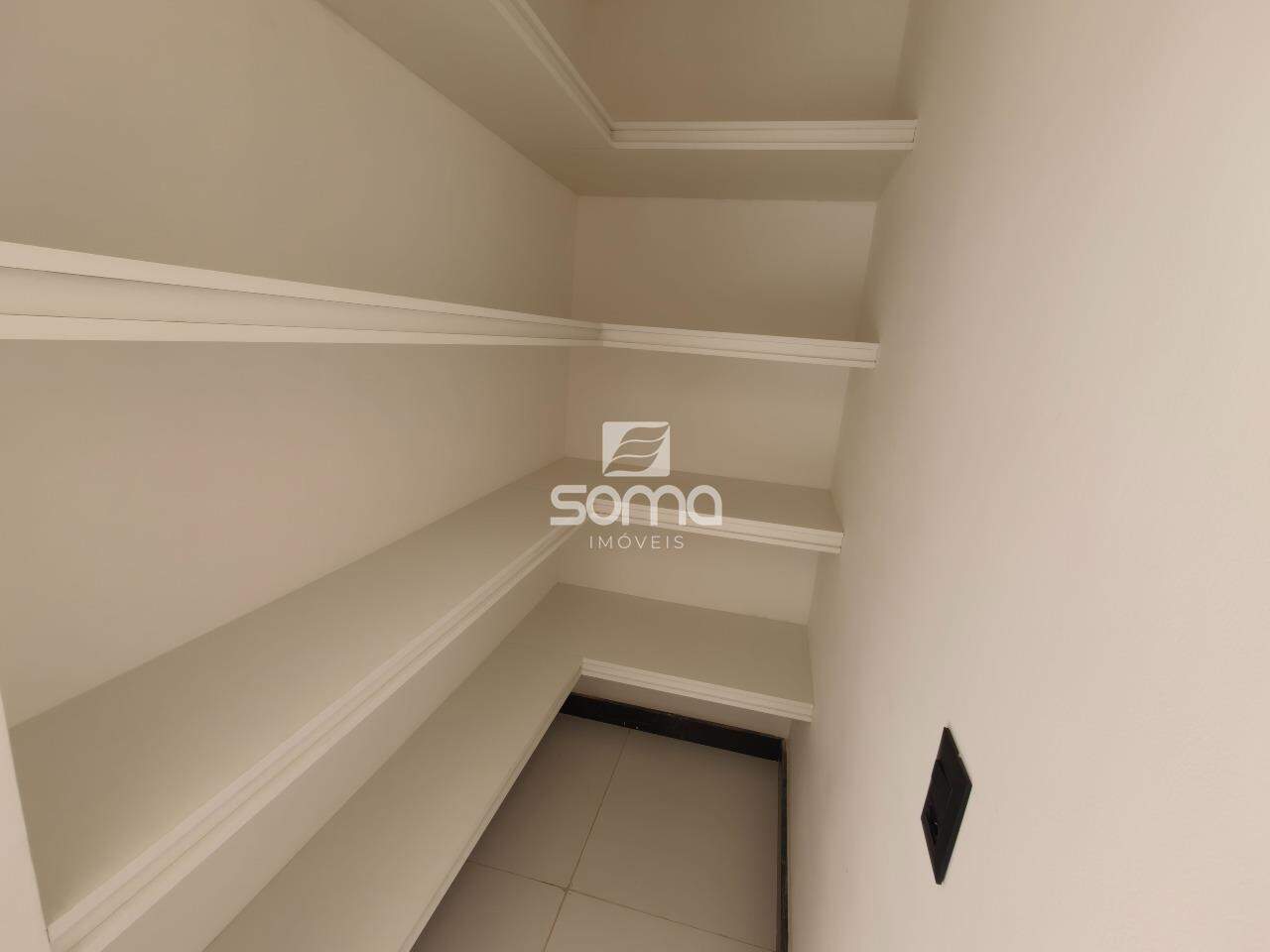 Casa em condomínio à venda no Condomínio Gran Park: 