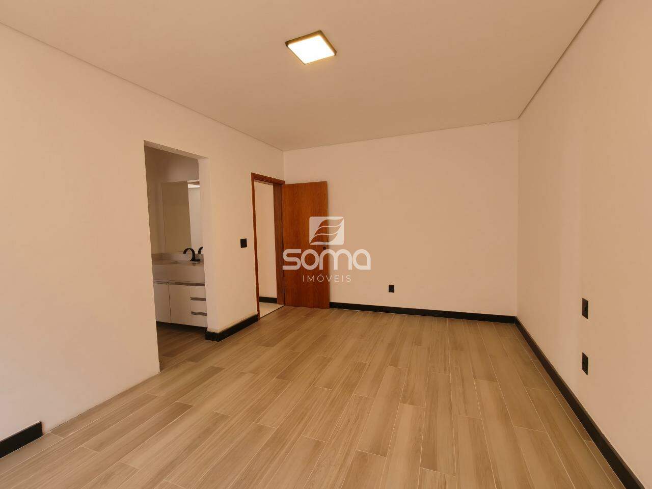 Casa em condomínio à venda no Condomínio Gran Park: 