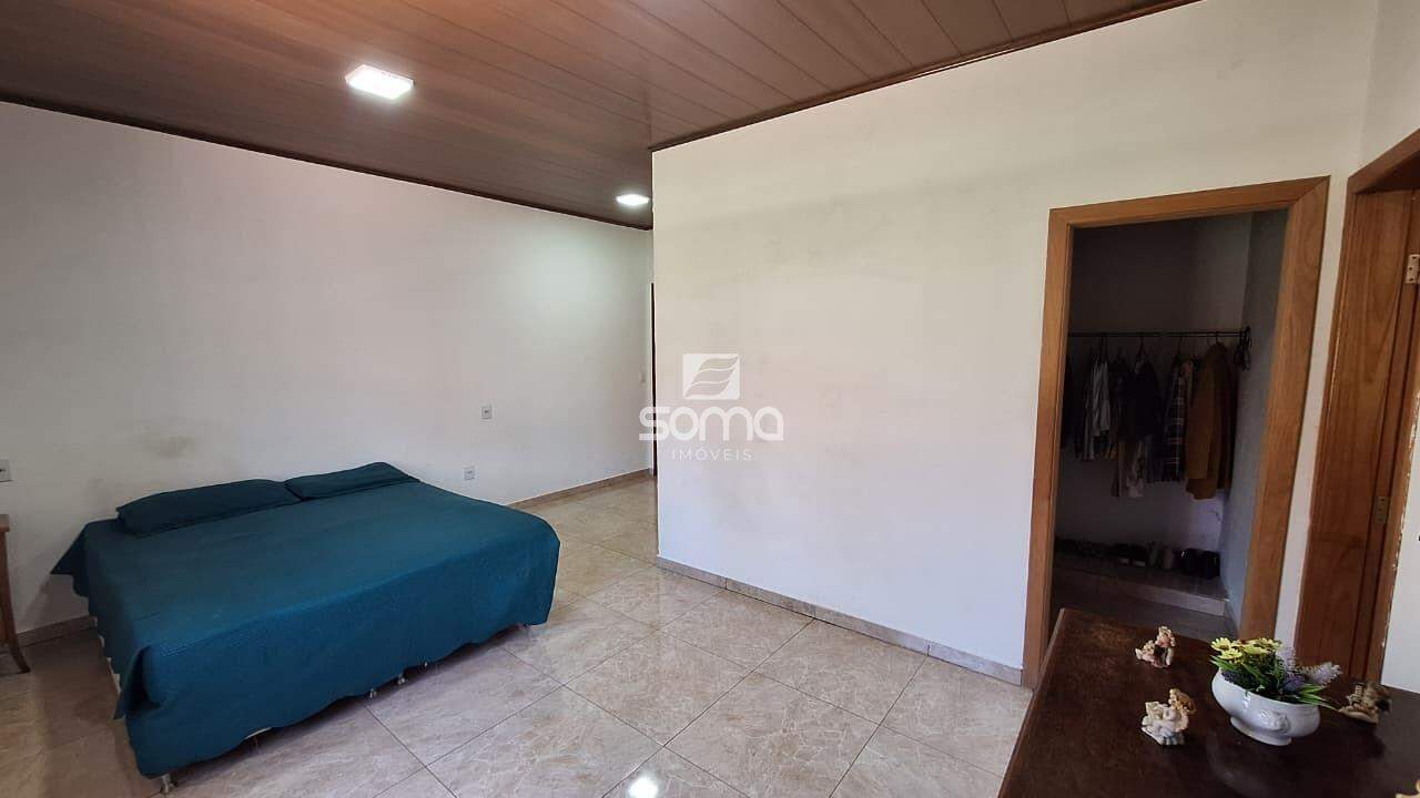 Casa à venda no Jardim Encantado: 