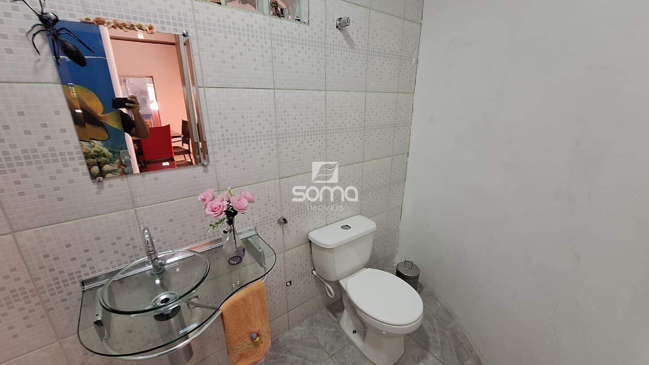 Casa à venda no Jardim Encantado: 