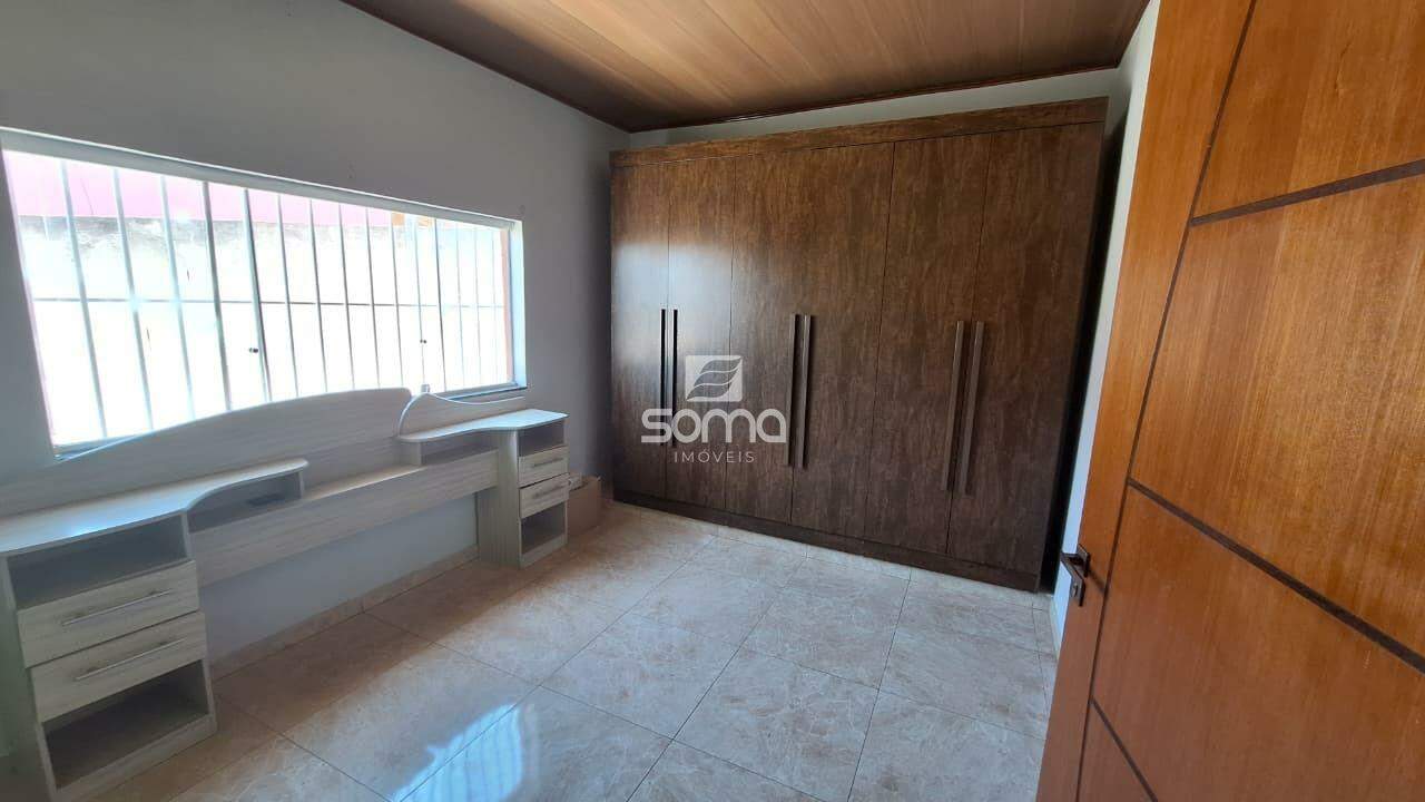 Casa à venda no Jardim Encantado: 