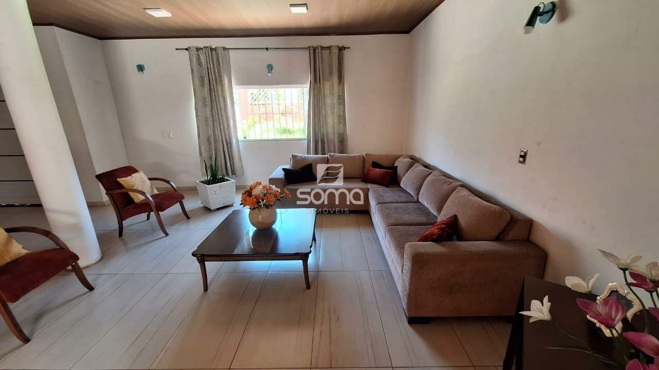 Casa à venda no Jardim Encantado: 