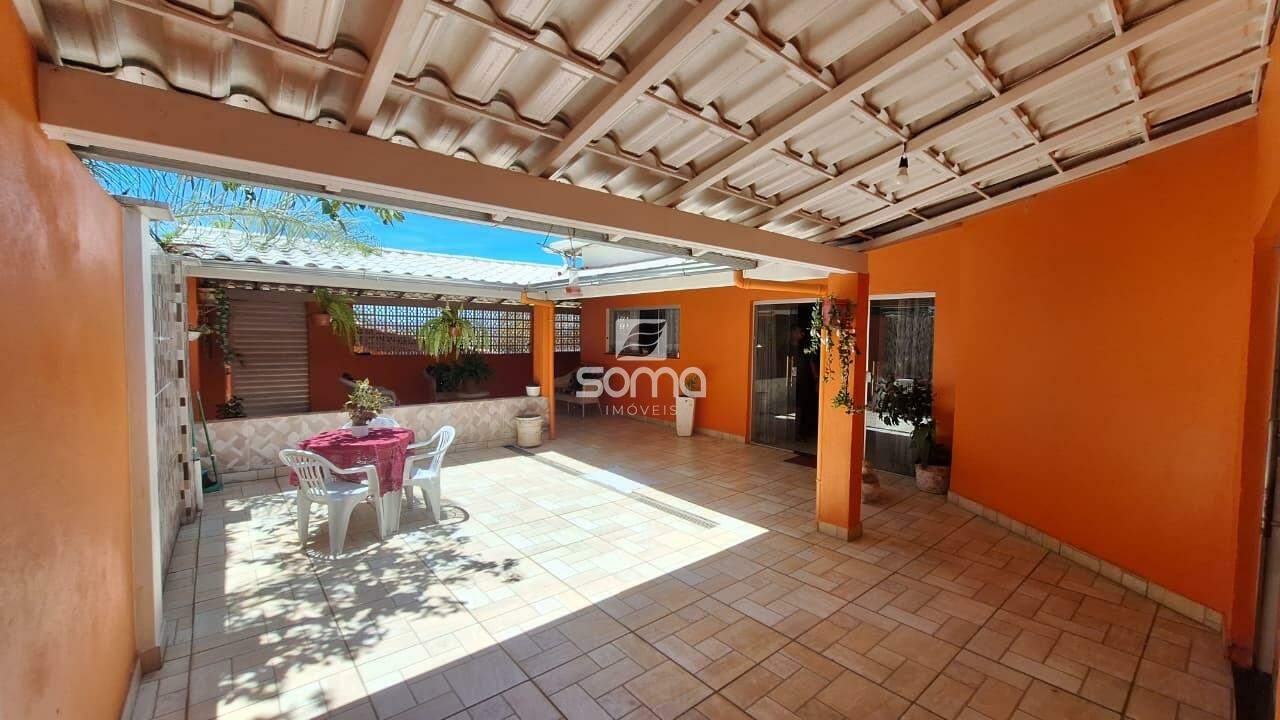 Casa à venda no Jardim Encantado: 