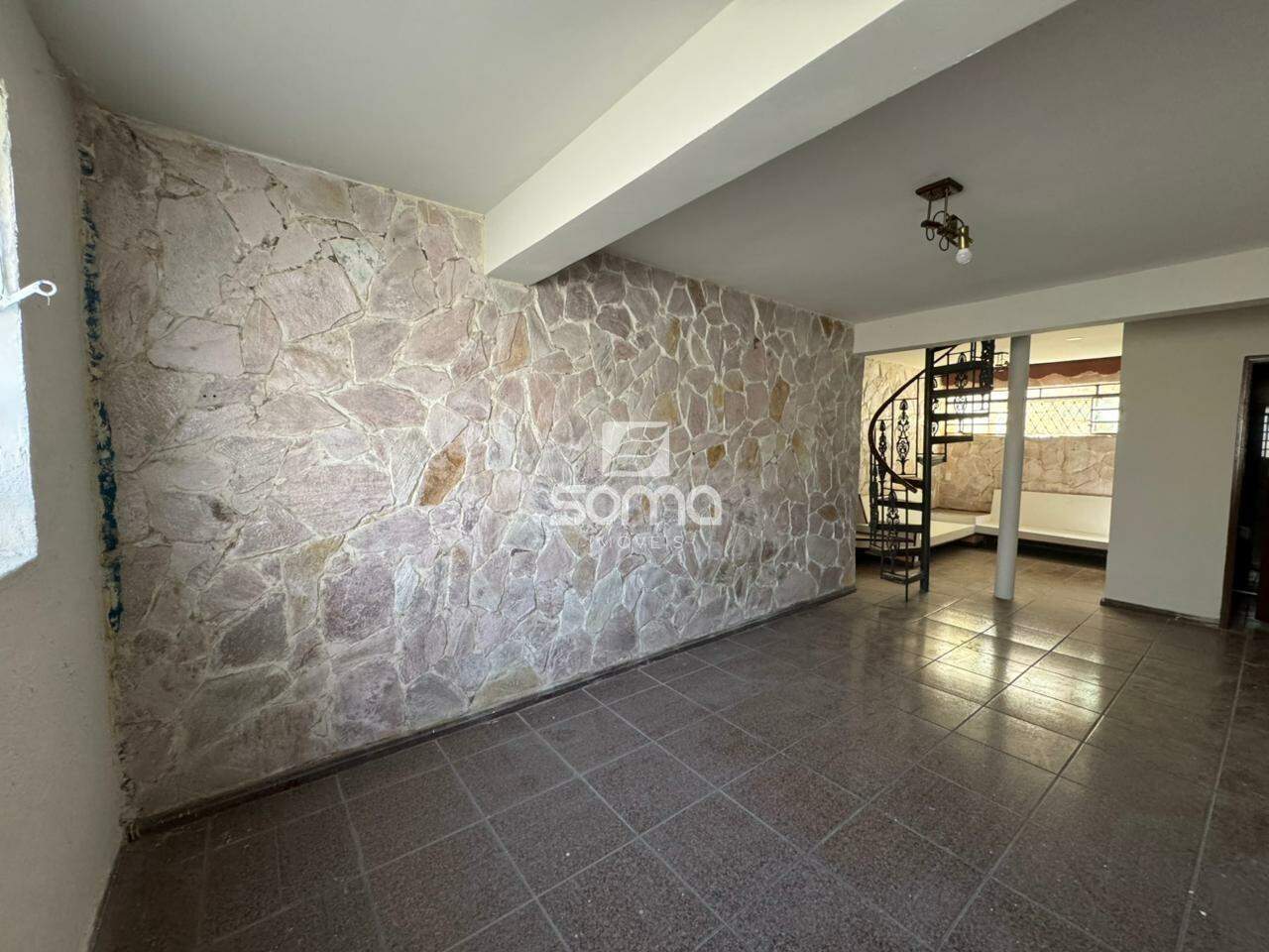 Casa para aluguel no Célvia: 