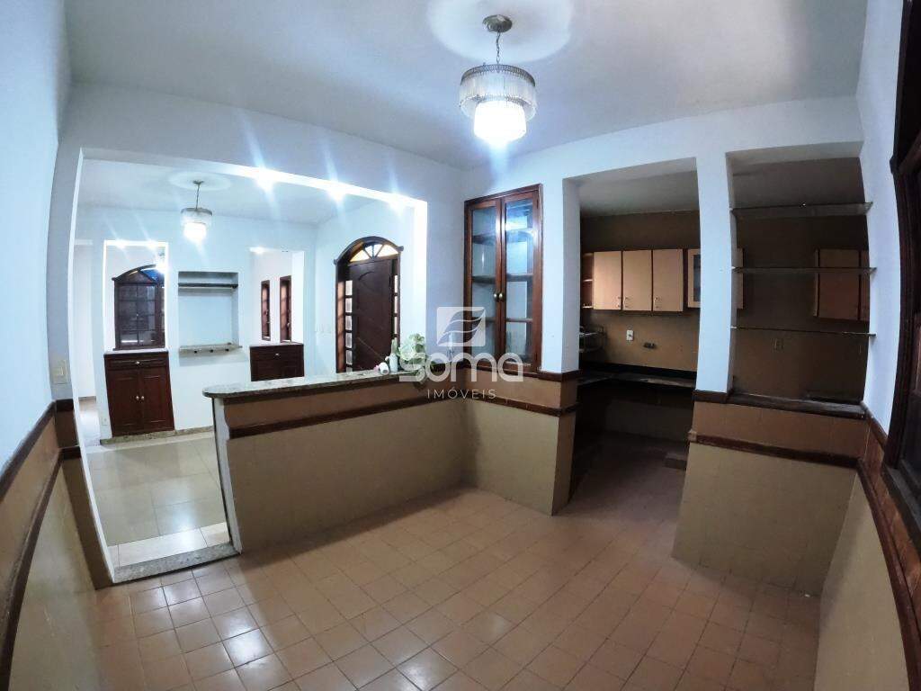 Casa para aluguel no Célvia: 