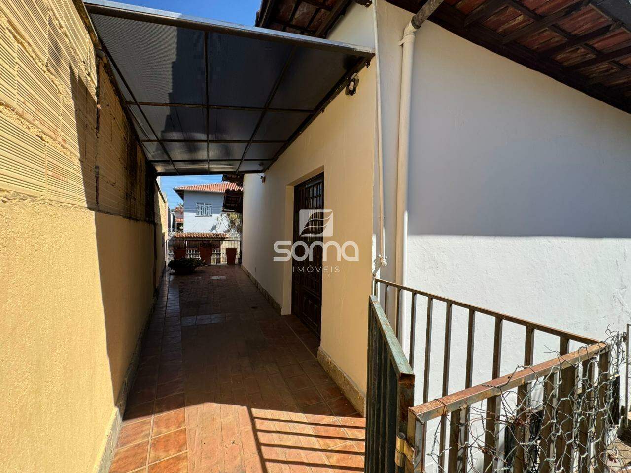Casa para aluguel no Célvia: 