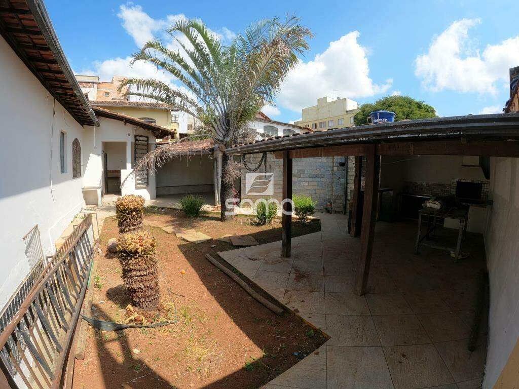 Casa para aluguel no Célvia: 