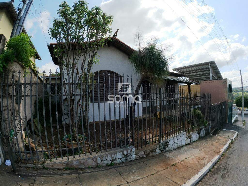 Casa para aluguel no Célvia: 