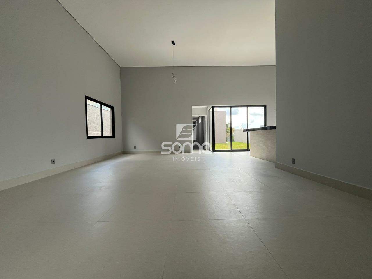 Casa em condomínio à venda no Condomínio Gran Park: