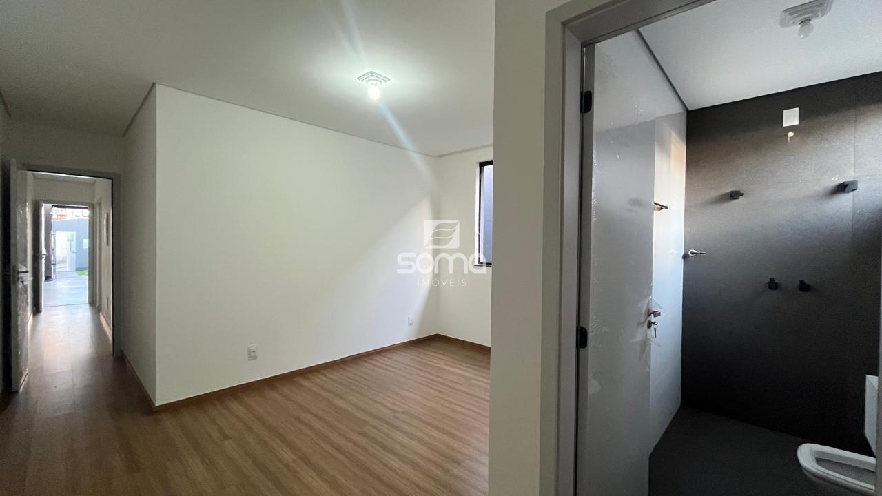 Casa Geminada à venda no Aeronautas: 