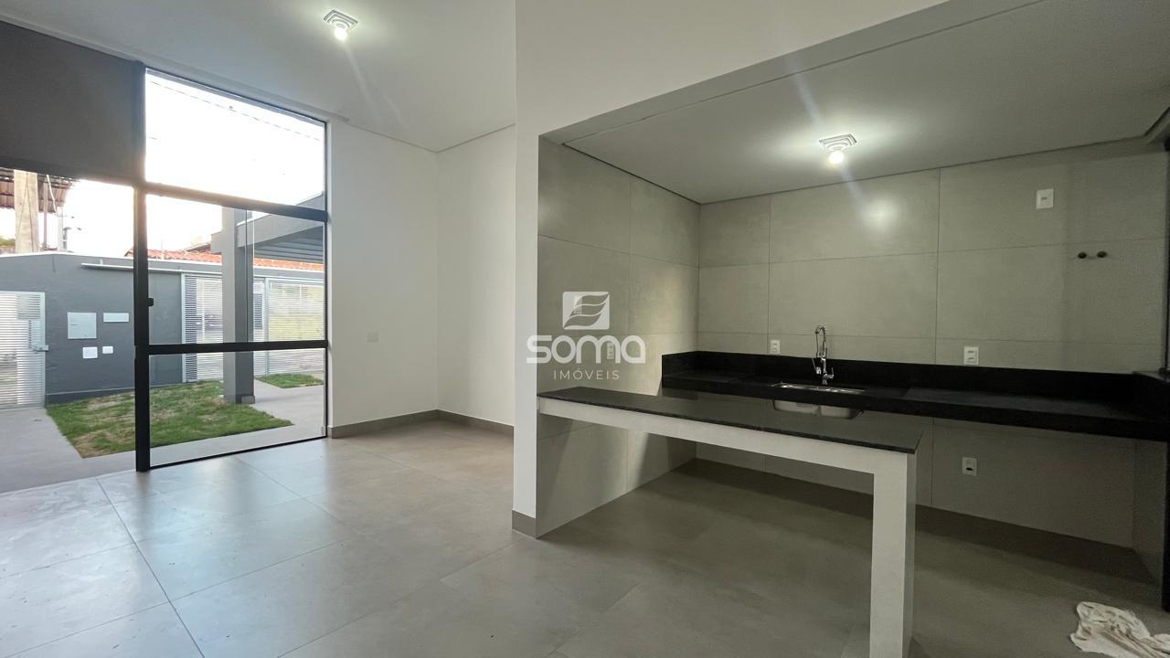 Casa Geminada à venda no Aeronautas: 