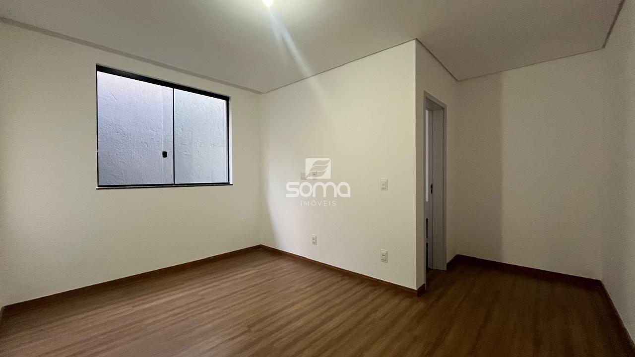 Casa Geminada à venda no Aeronautas: 