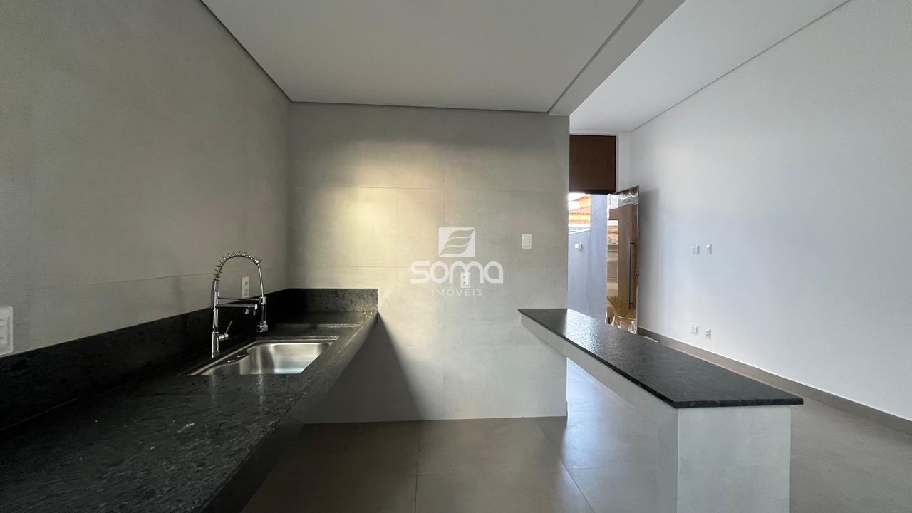 Casa Geminada à venda no Aeronautas: 