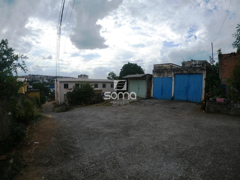 Apartamento à venda no Caieiras: 