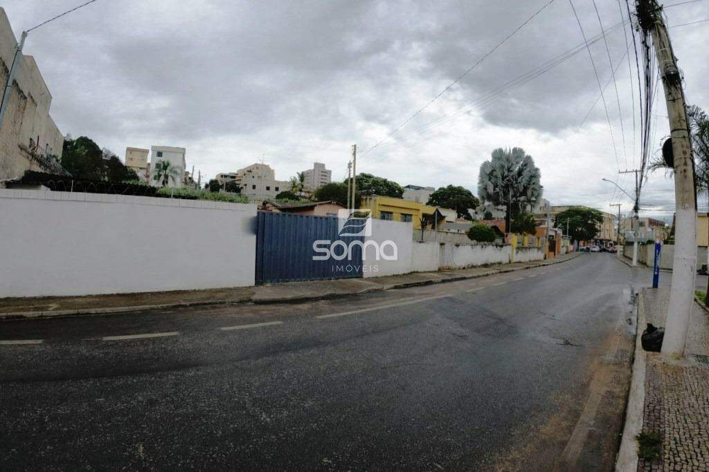 Lote para aluguel no Centro: 