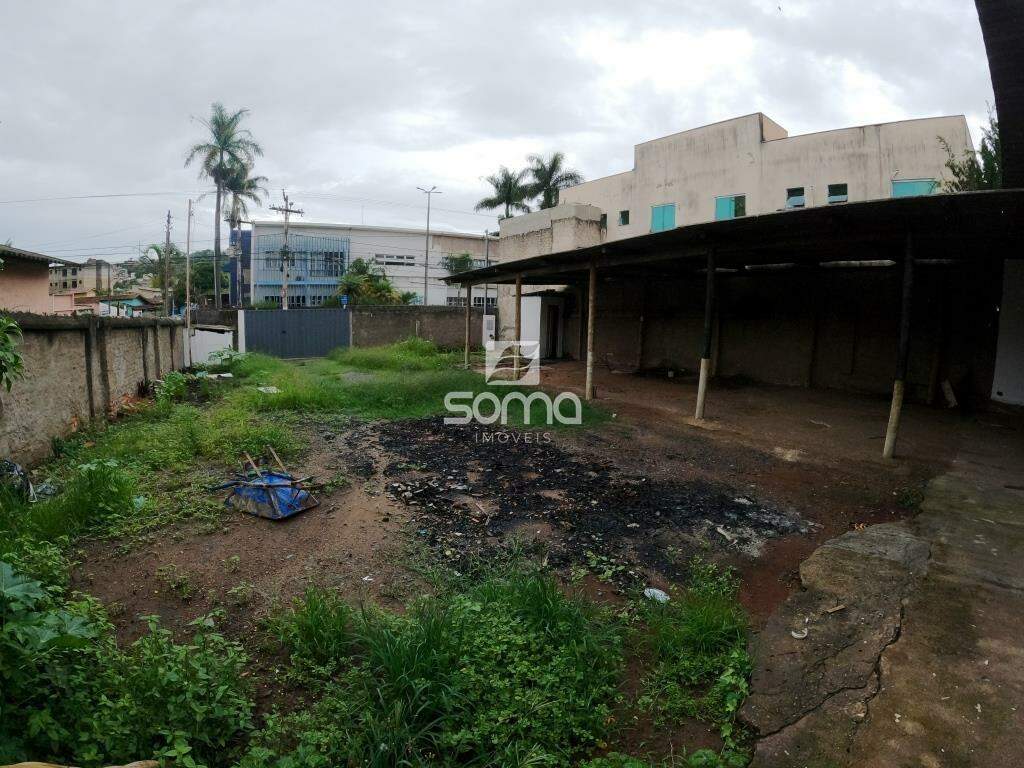 Lote para aluguel no Centro: 