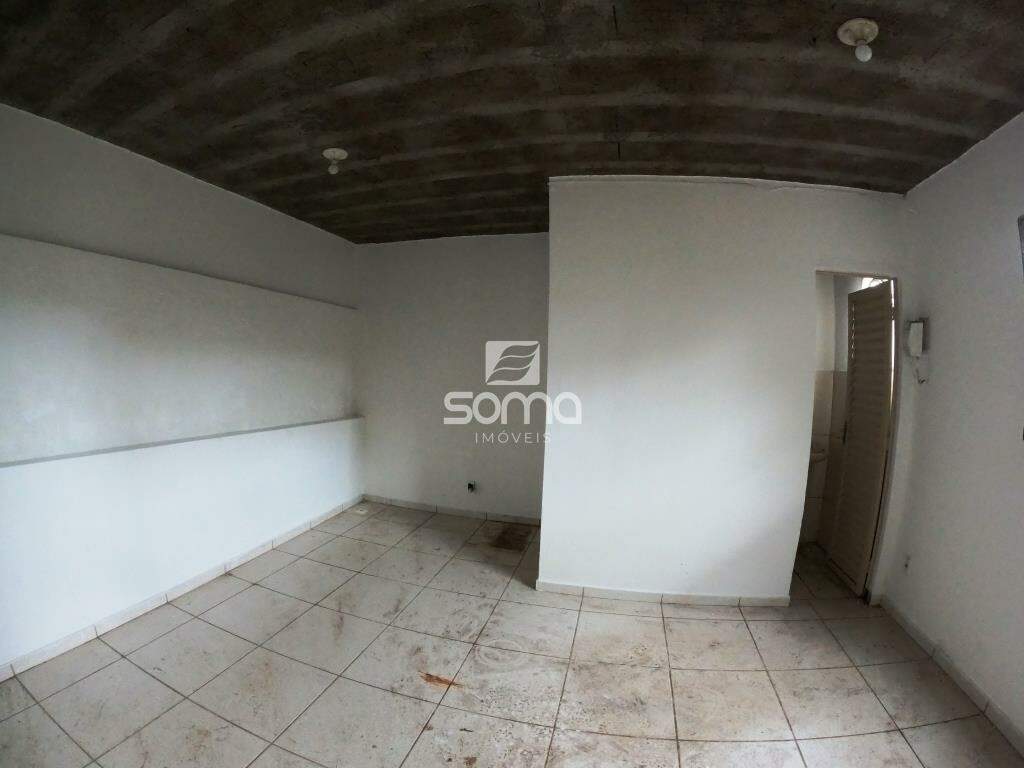 Lote para aluguel no Centro: 
