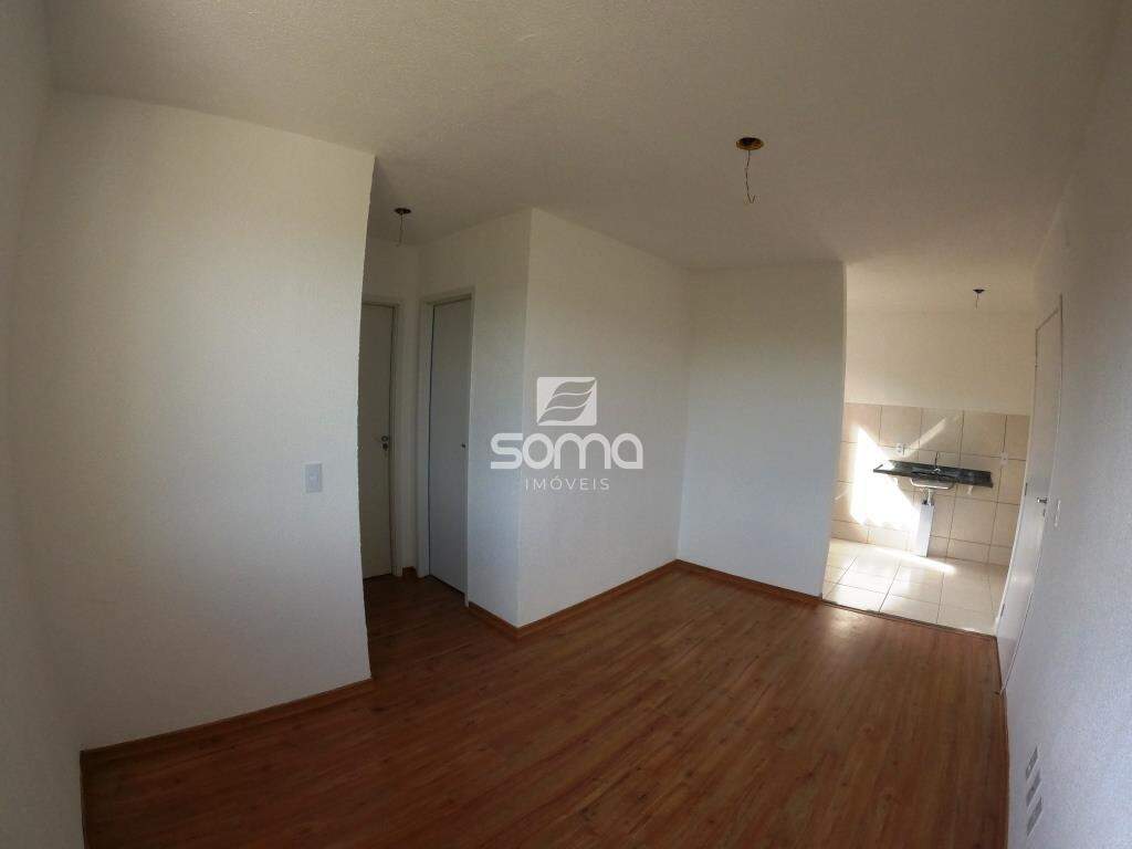 Apartamento para aluguel no Serra Dourada: 