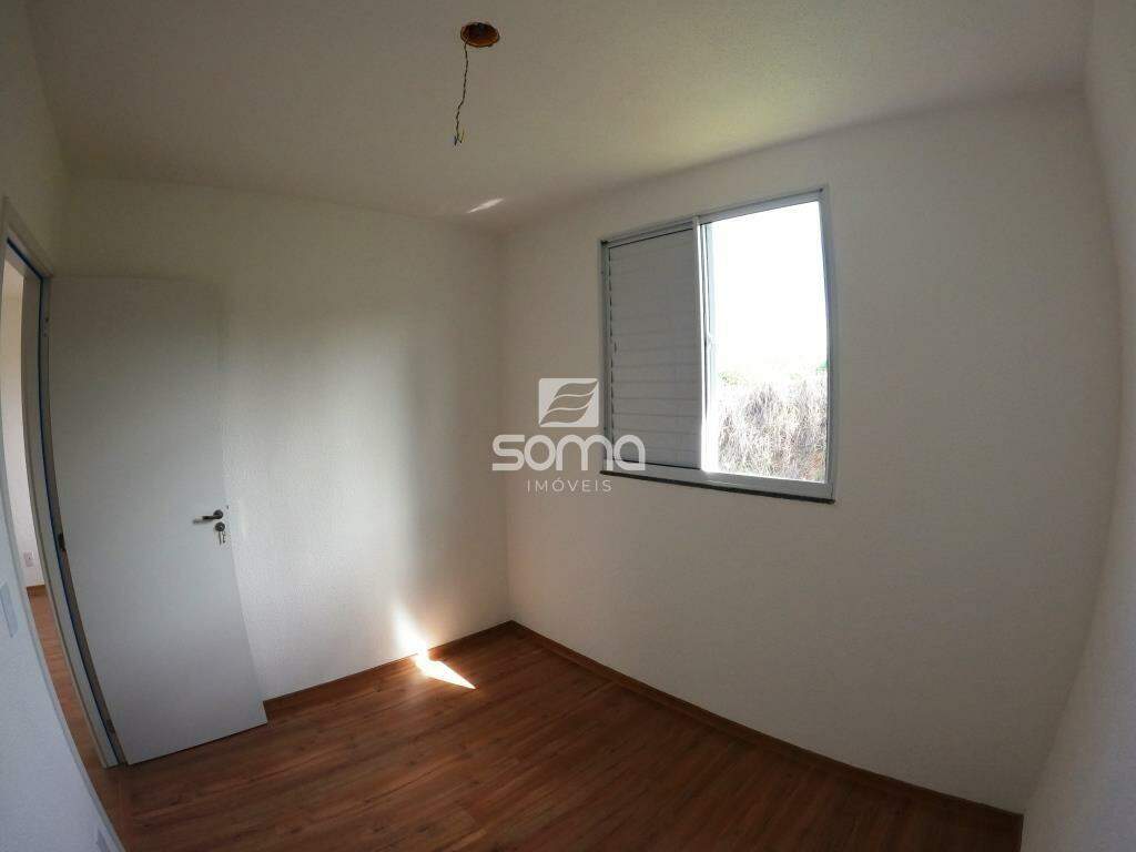 Apartamento para aluguel no Serra Dourada: 