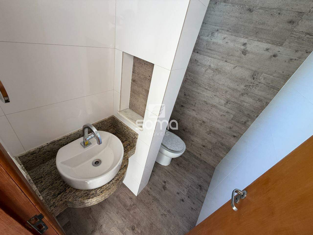 Casa em condomínio à venda no Condominio Rosa dos Ventos: