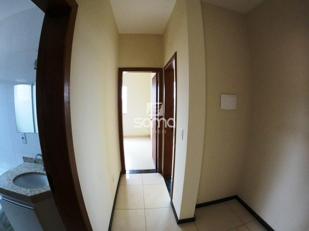 Apartamento à venda no Célvia: 