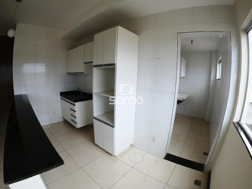 Apartamento à venda no Célvia: 