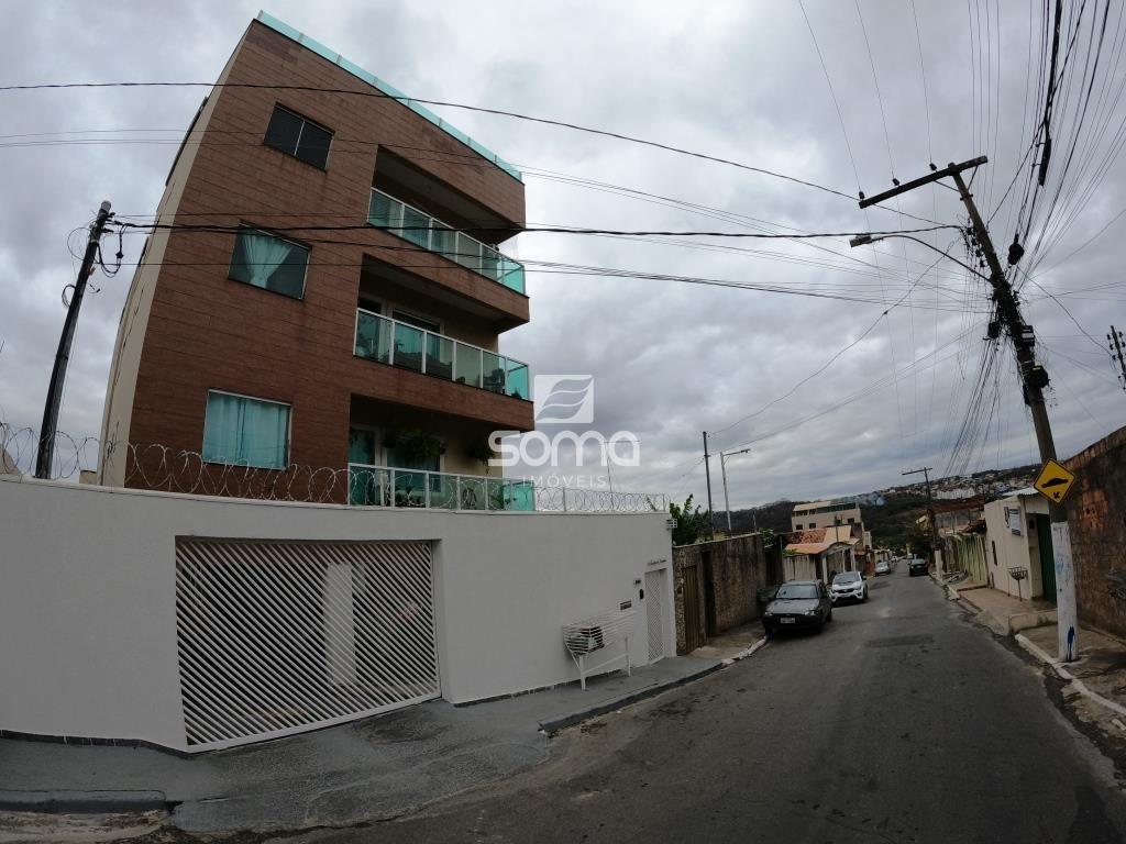 Apartamento à venda no Célvia: 