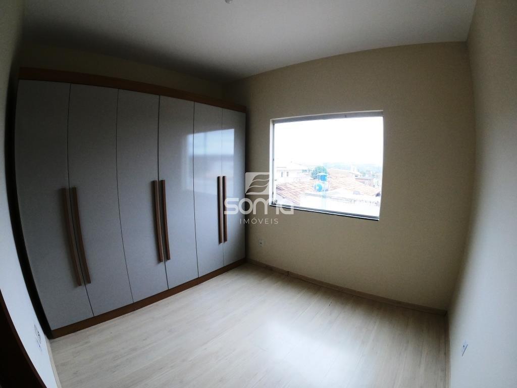 Apartamento à venda no Célvia: 