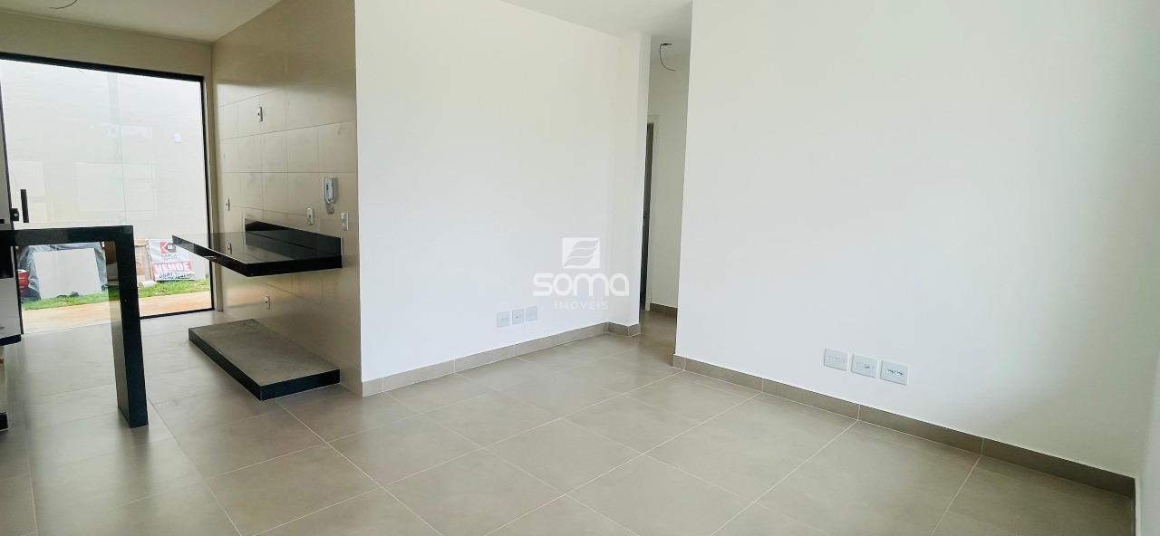 Casa Geminada à venda no JARDIM IMPERIAL: 