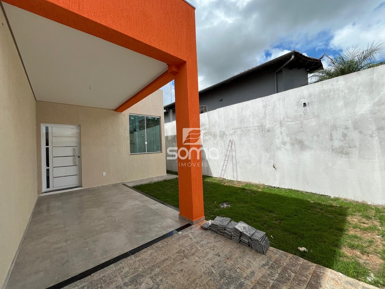 Casa Geminada à venda no Célvia: 